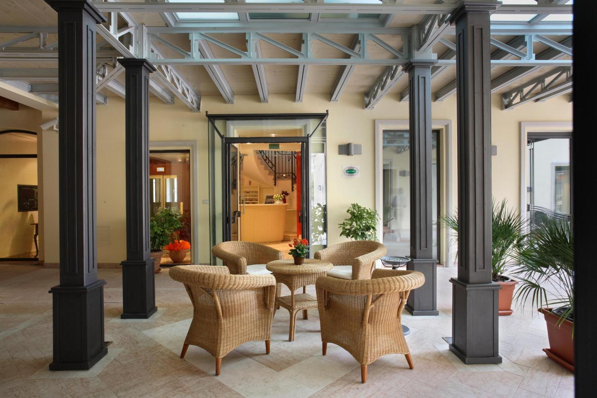 Casa Romagnosi Hotel Salsomaggiore Terme Exterior photo